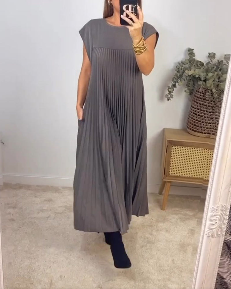 Robe élégante plissée unie sans manches
