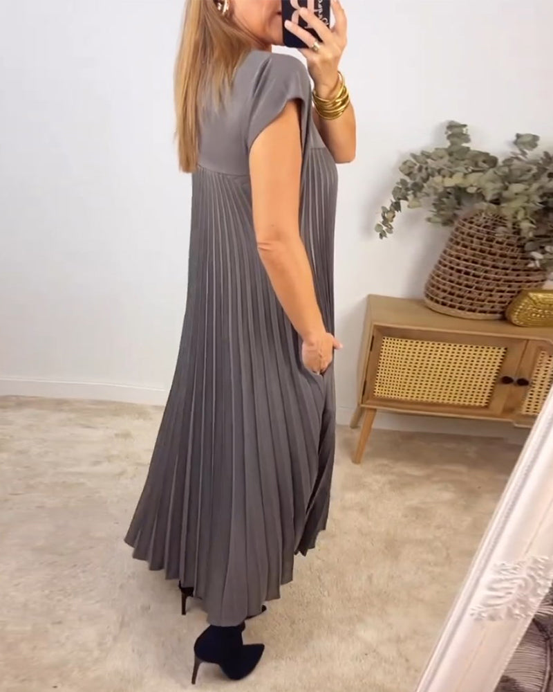 Robe élégante plissée unie sans manches
