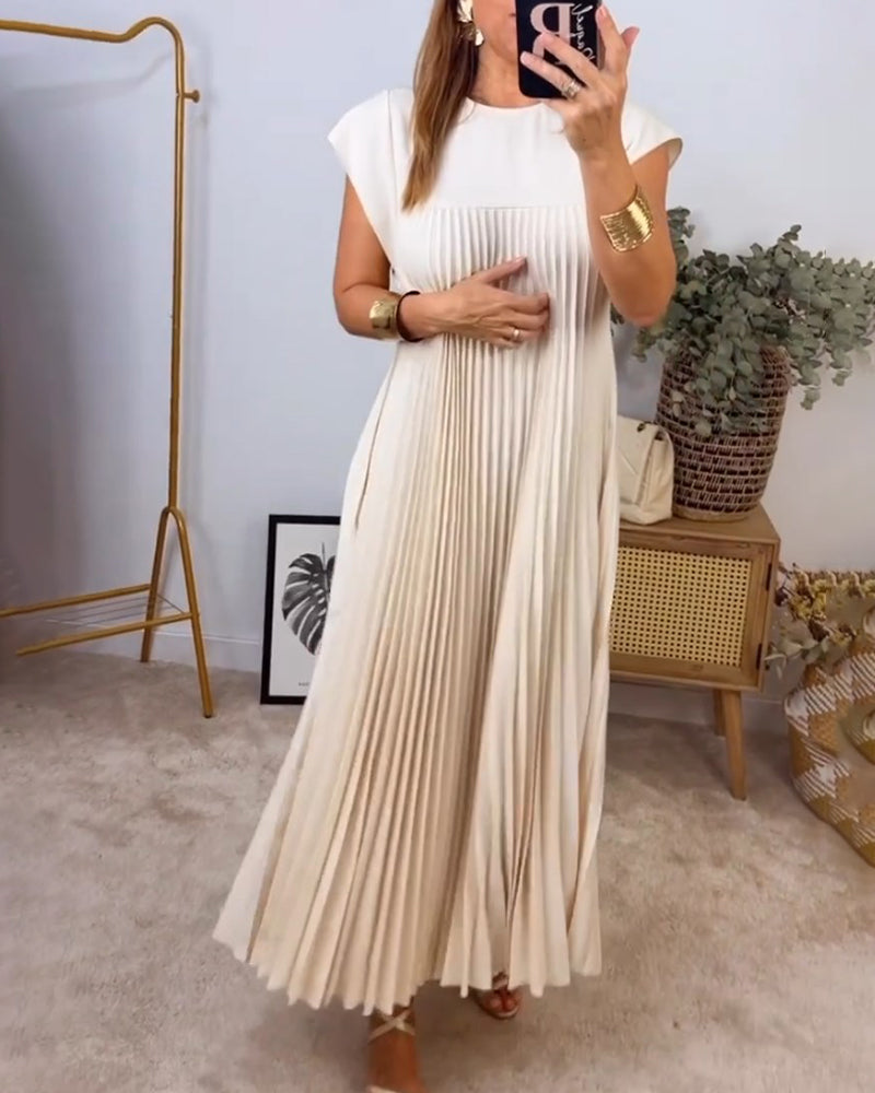 Robe élégante plissée unie sans manches