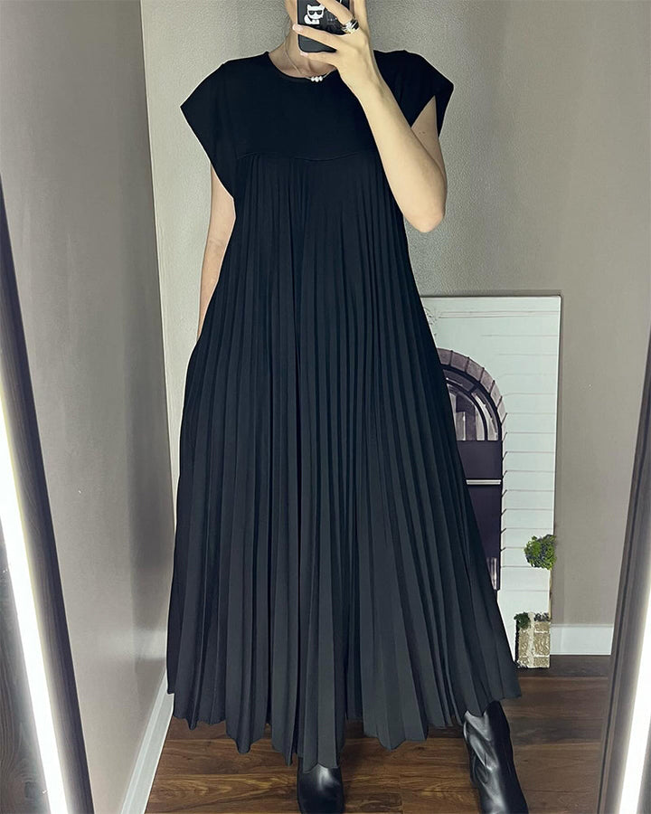 Robe élégante plissée unie sans manches